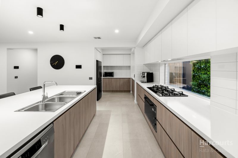 24 Stricta Circuit, Fraser Rise