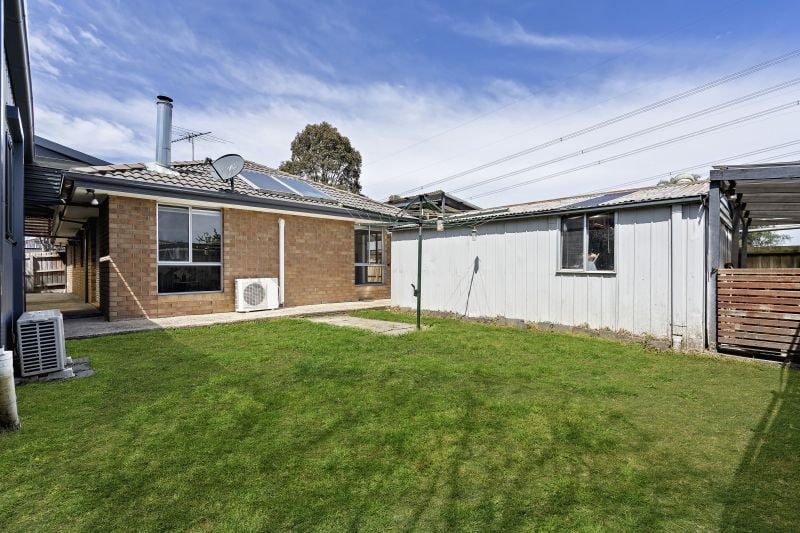 57 Hayston Boulevard, Epping