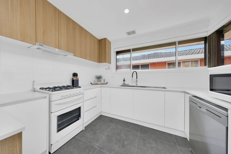 43 Heather Avenue, Thomastown