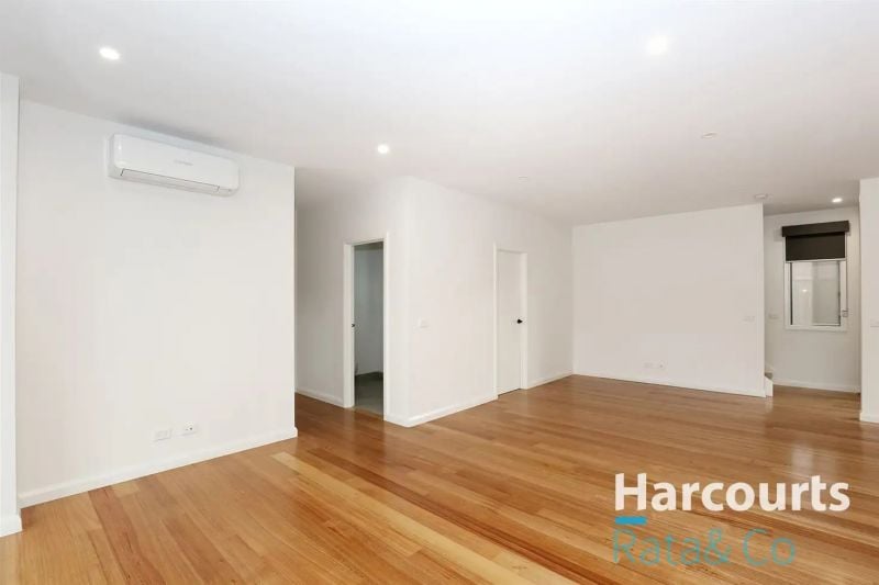 4/9 Haig Street, Reservoir
