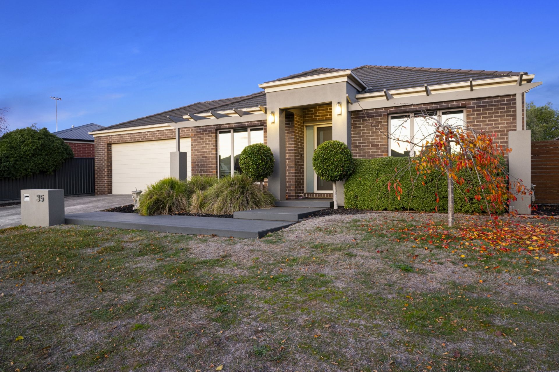35 Dorset Drive, Alfredton, Alfredton - Thumbnail 3