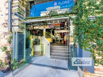 CREATIVE WOOLSTORE OPPORTUNITY!