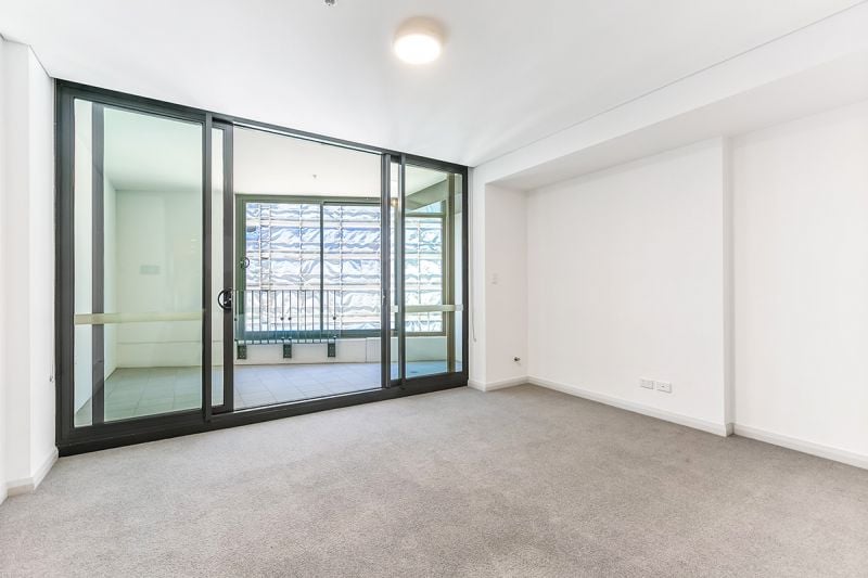 305/10 Burroway Road, Wentworth Point