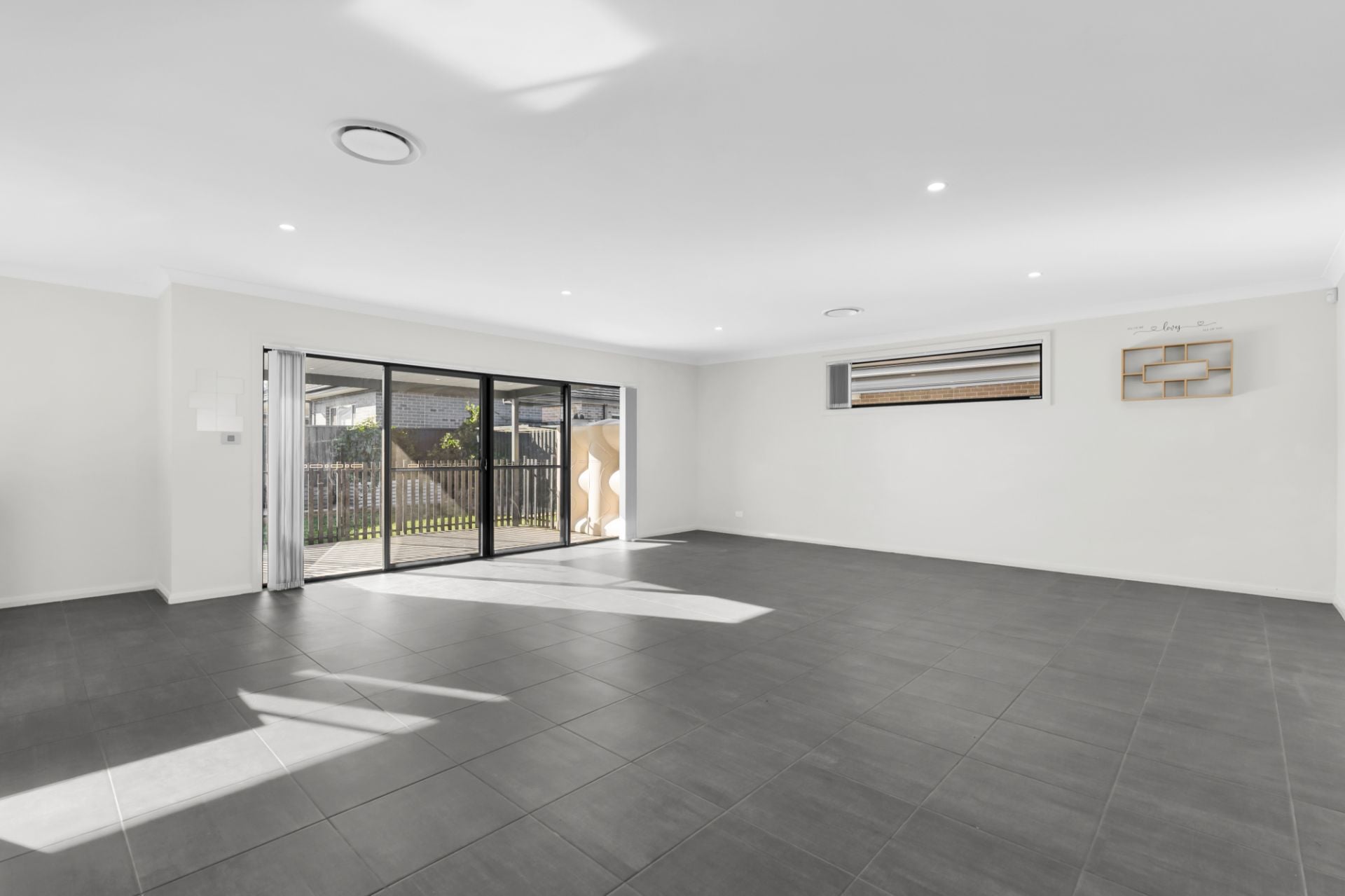 14 Anvil Avenue, Elderslie, Elderslie - Thumbnail 4