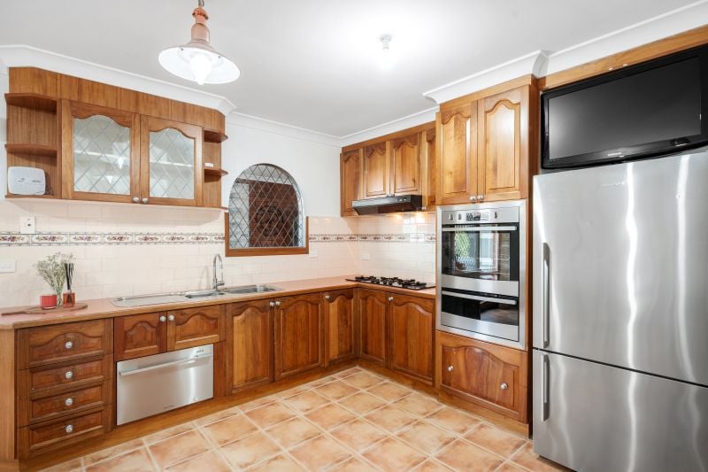 4 Plymouth Court, Epping