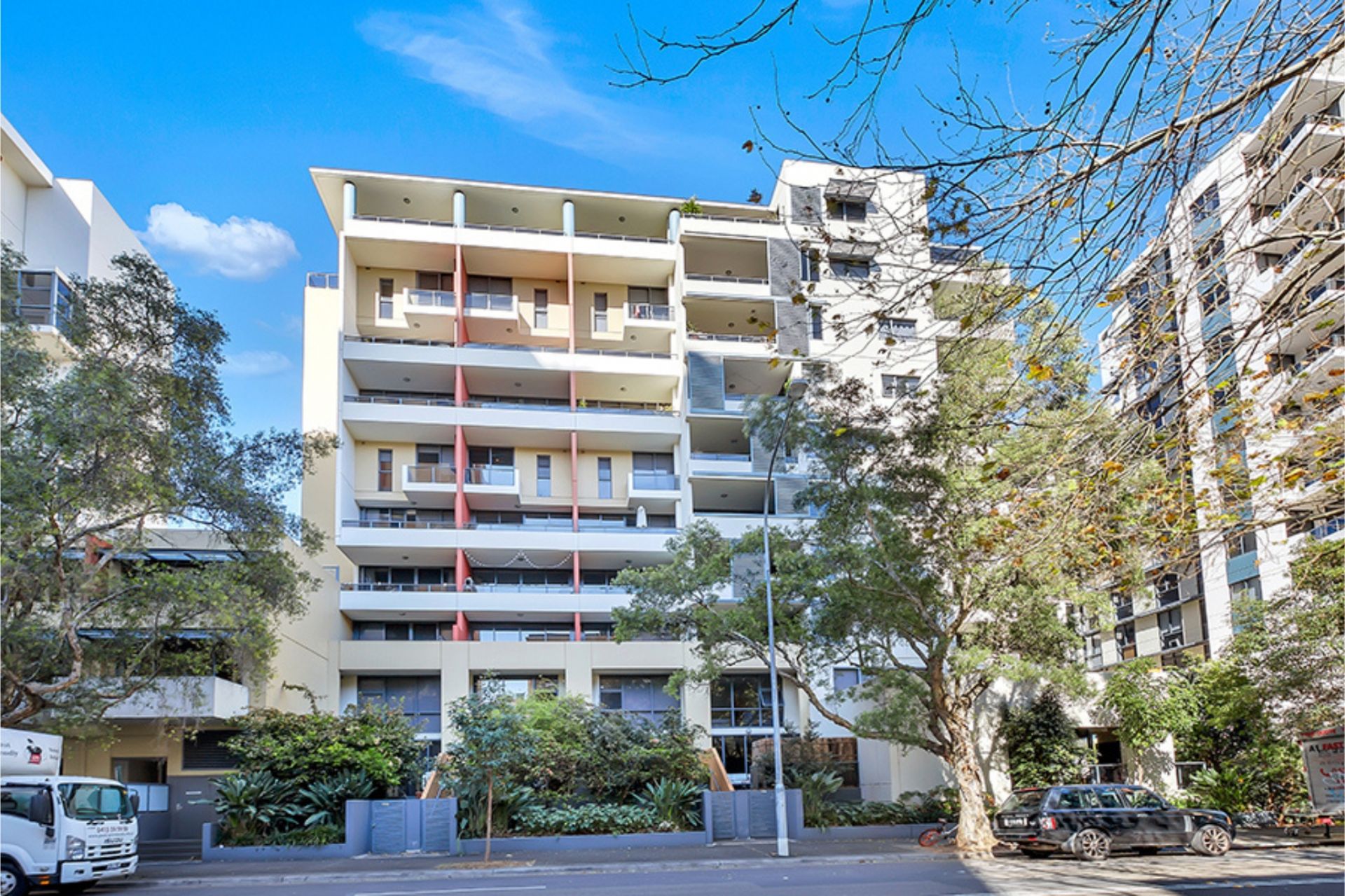 544/7 Crescent Street, Waterloo