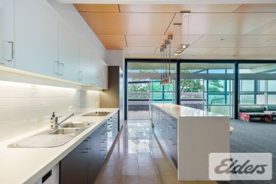 RARE OFFICE/WAREHOUSE WITH GREAT ONSITE PARKING