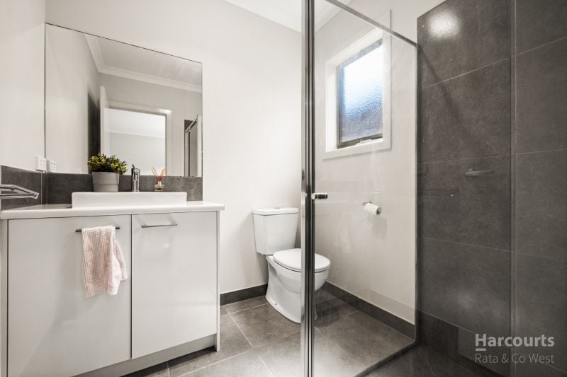 12 Versteegen Street, Fraser Rise