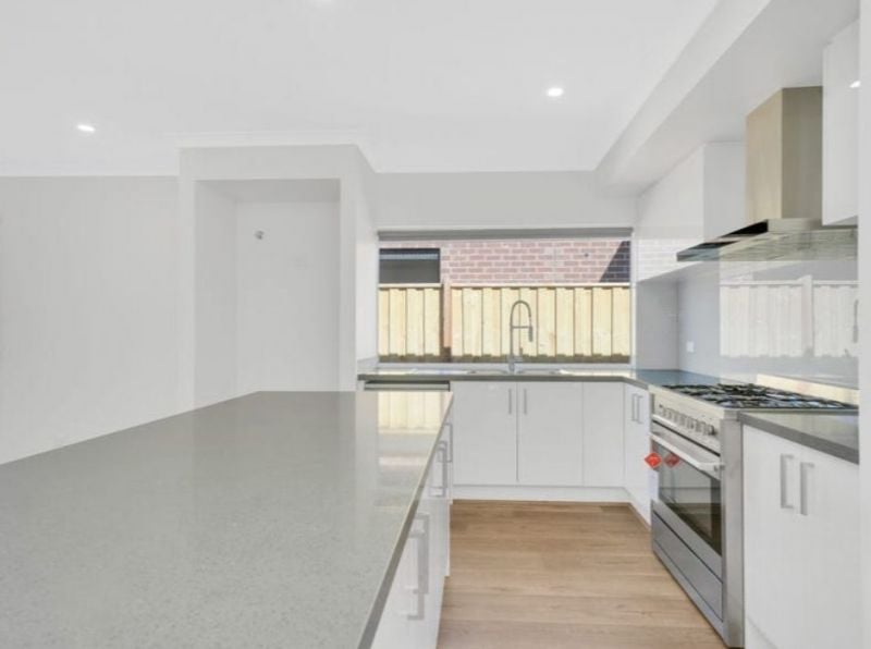 12 Valetta Street, Mickleham
