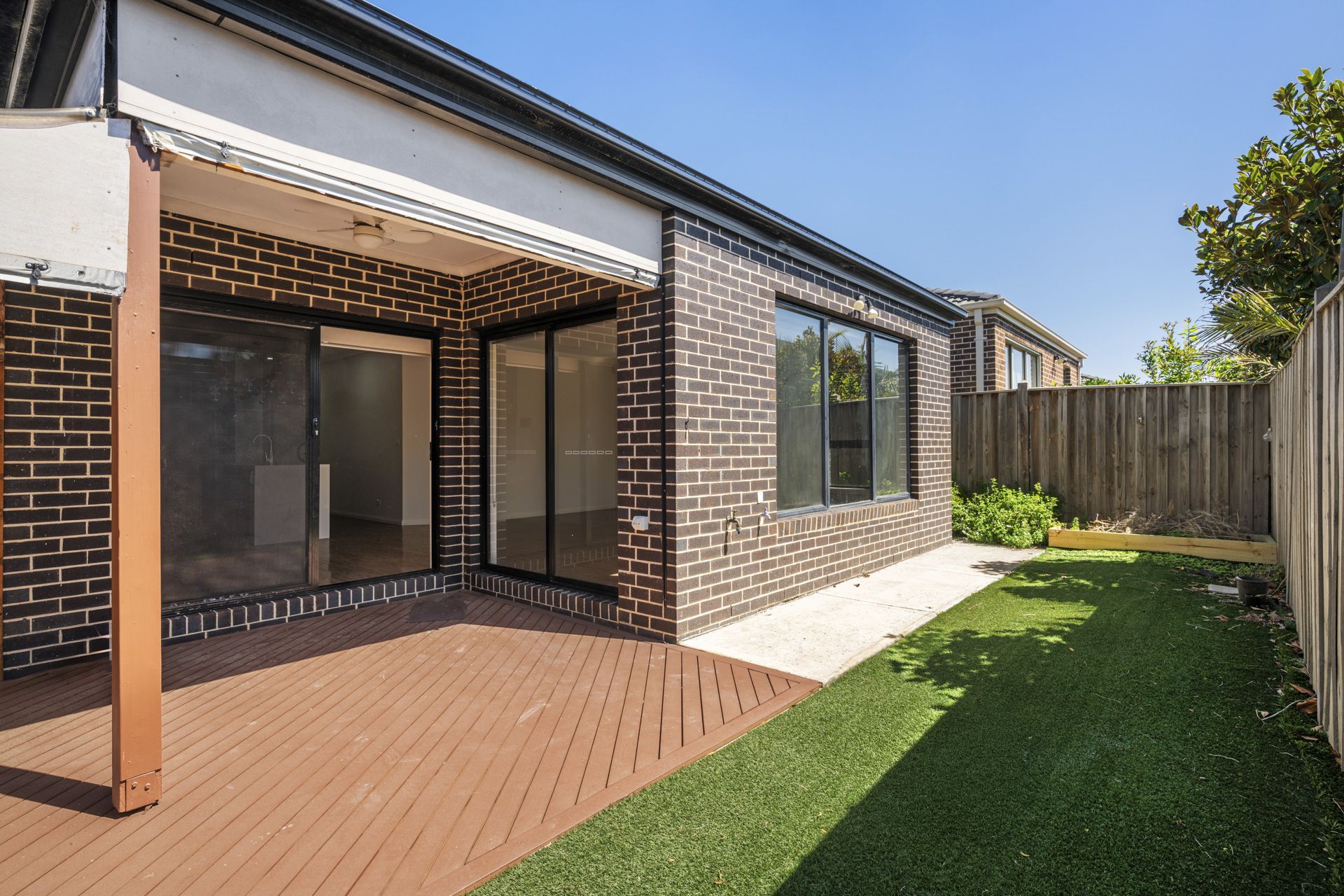MODERN CONVENIENT LIVING
