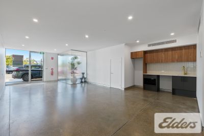 RECENTLY REFURBISHED OFFICE/SHOWROOM