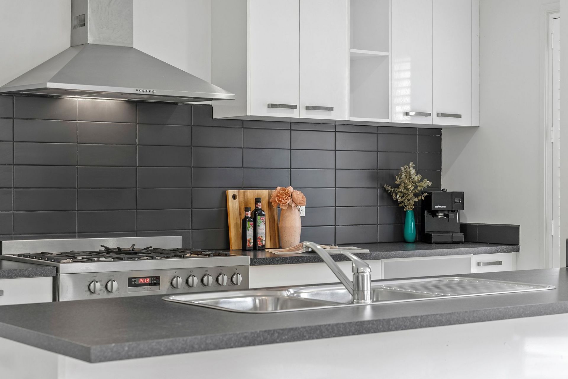 Perfectly Positioned Family Living with Lifestyle Convenience