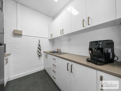 ENTRY LEVEL OFFICE ON LOGAN ROAD!