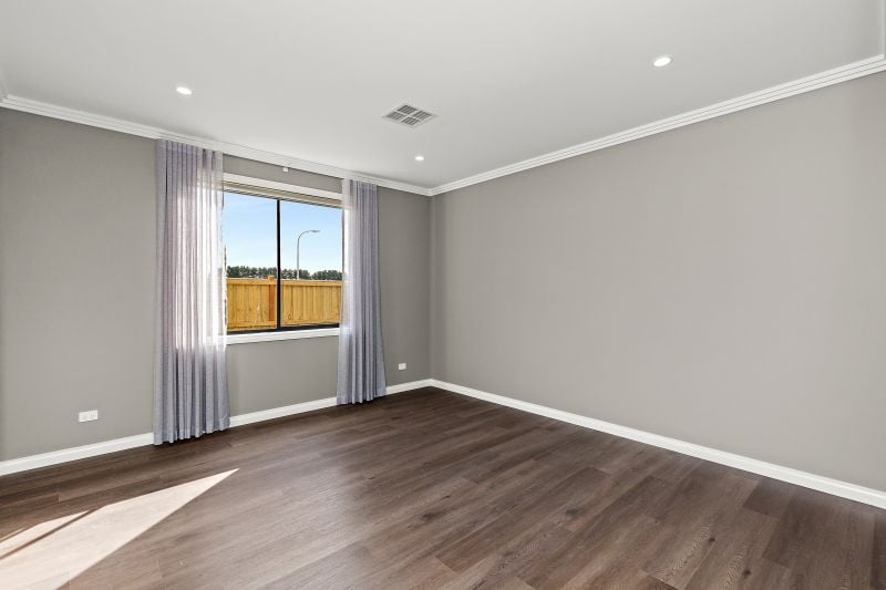 76 Whitebark Street, Wollert