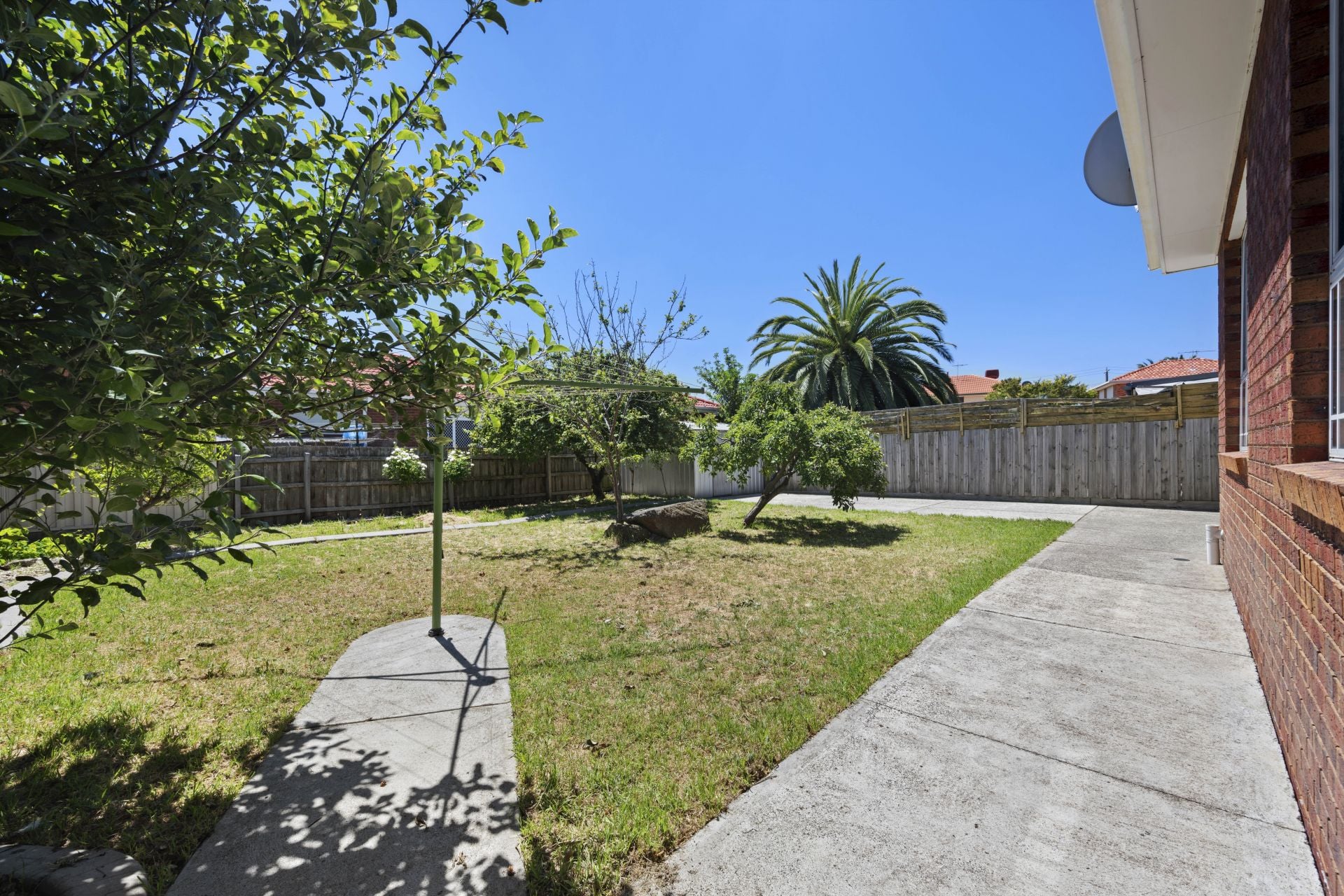 A Welcoming Home In A Quiet Lalor Court