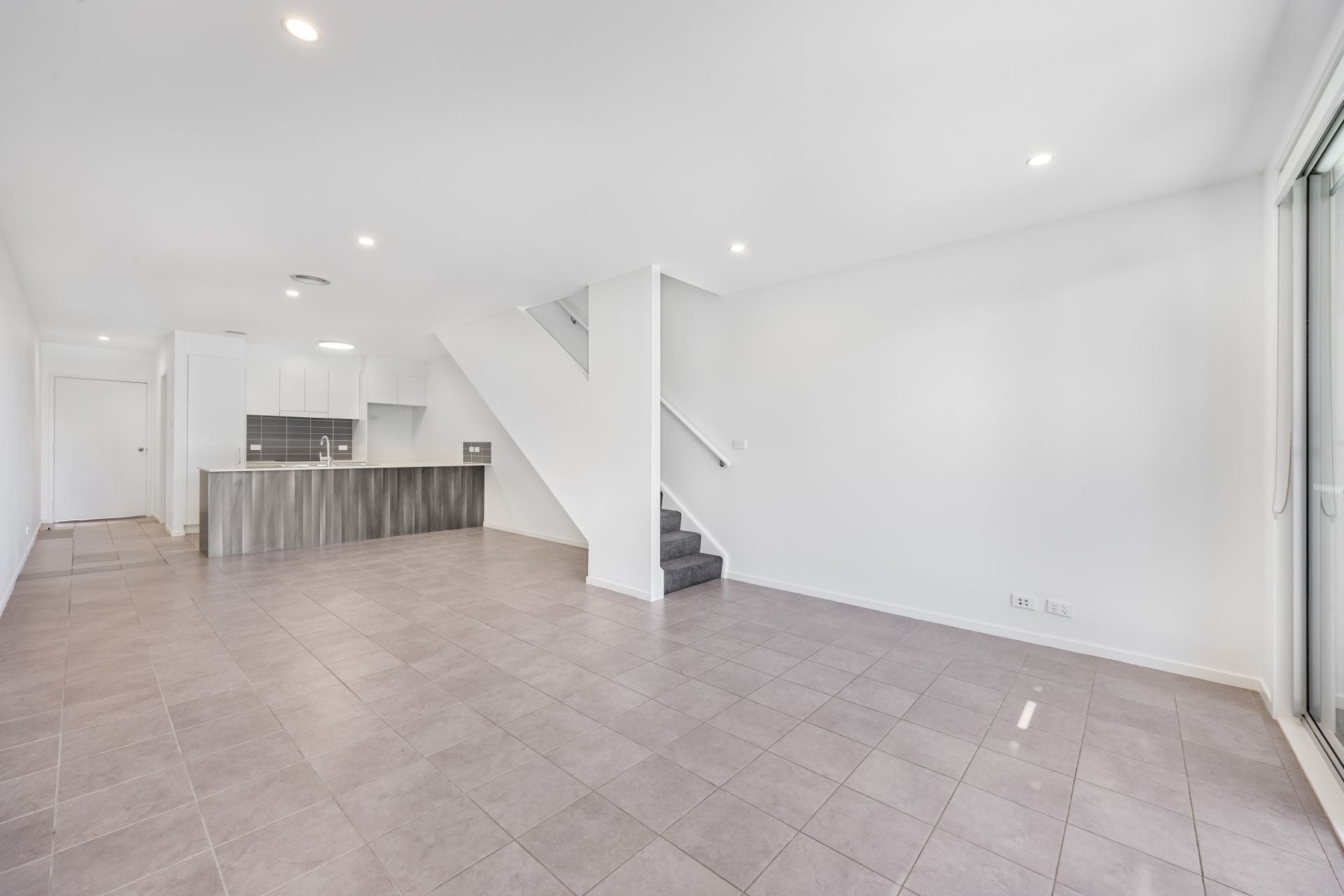 93/47 Mowatt Street, Queanbeyan, Queanbeyan - Thumbnail 4