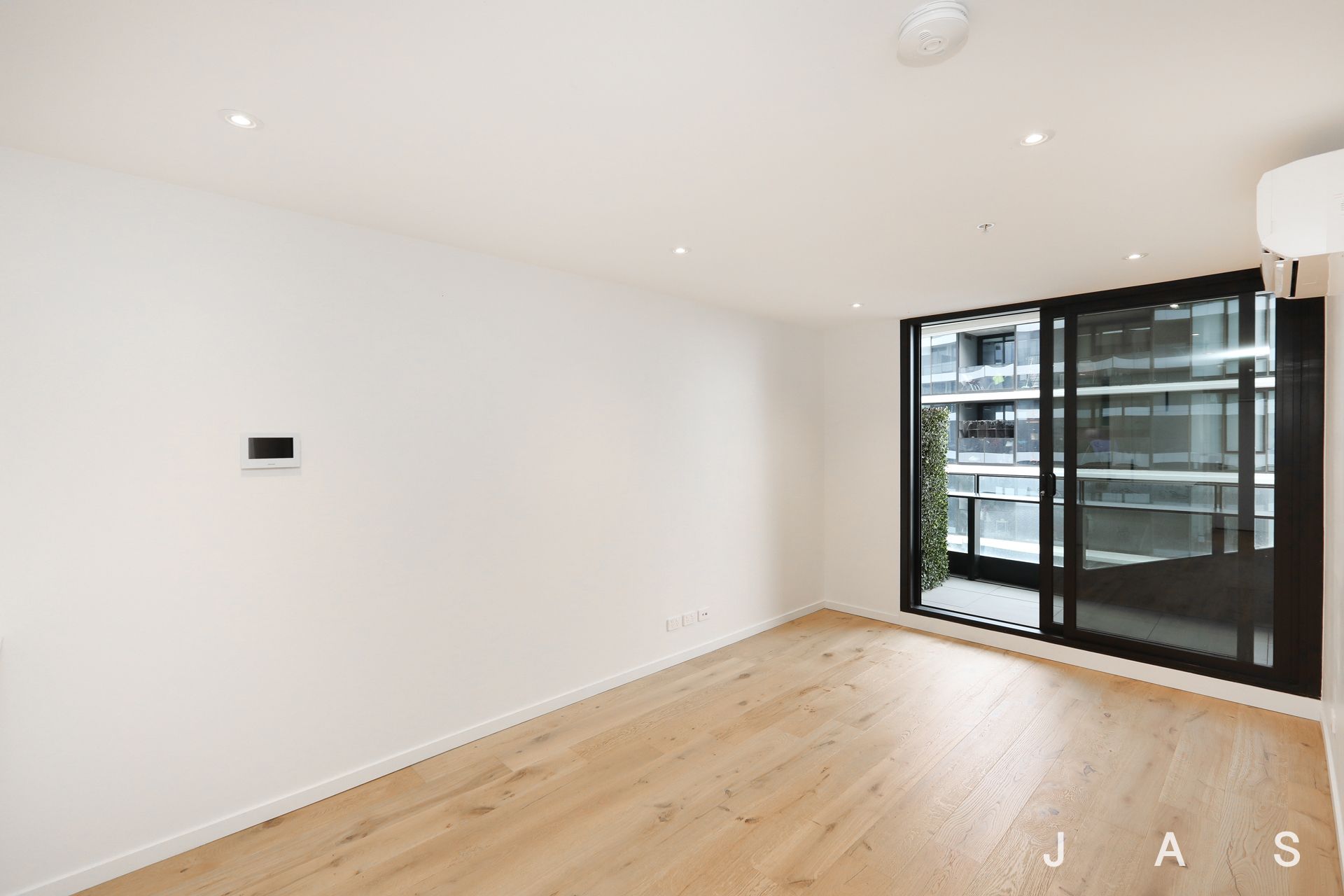 1311/8 Hallenstein Street Footscray VIC, Footscray - Thumbnail 6