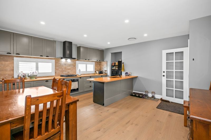 18 Judith Court, Lalor