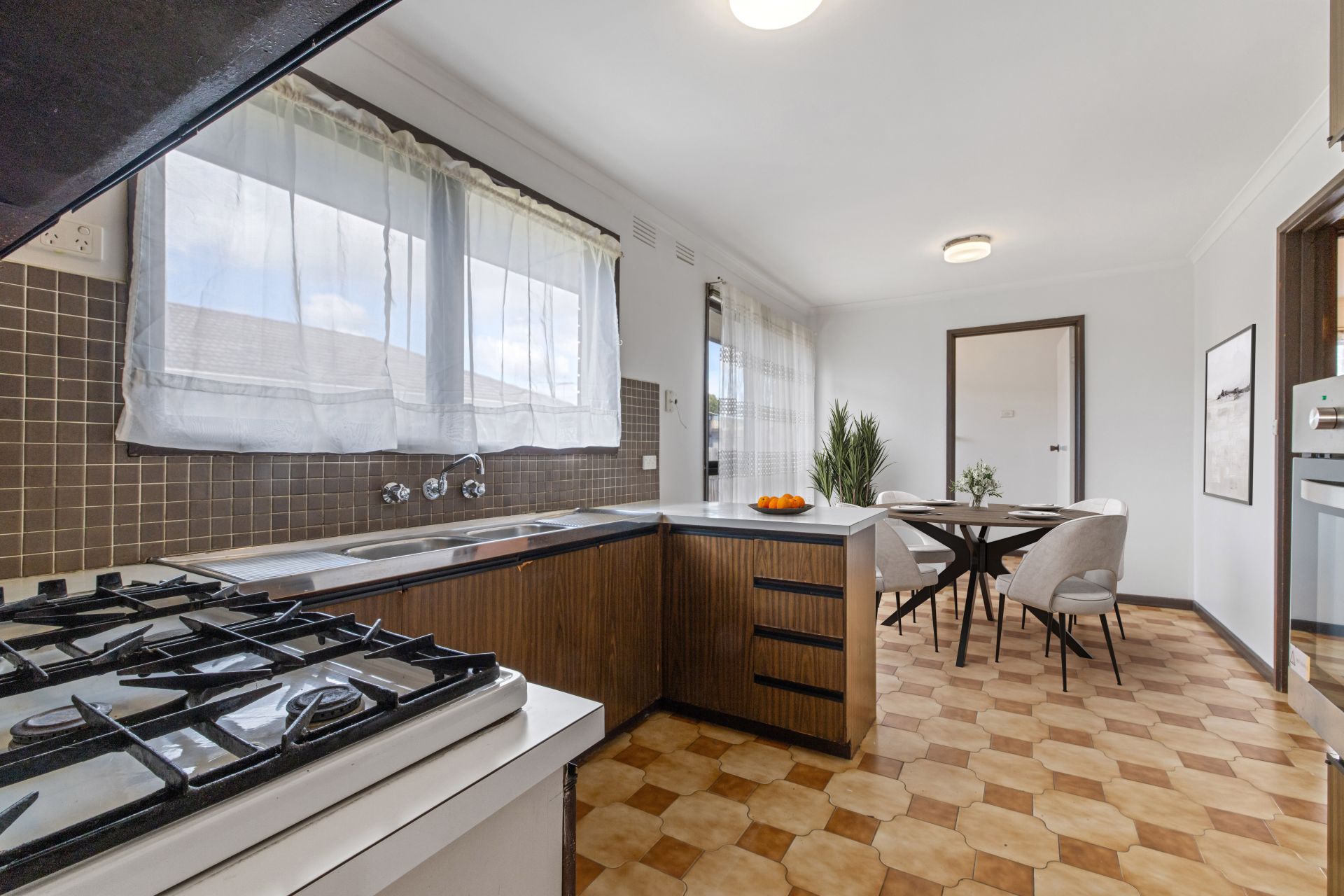 Family Charm at 22 Michigan Terrace, Thomastown
