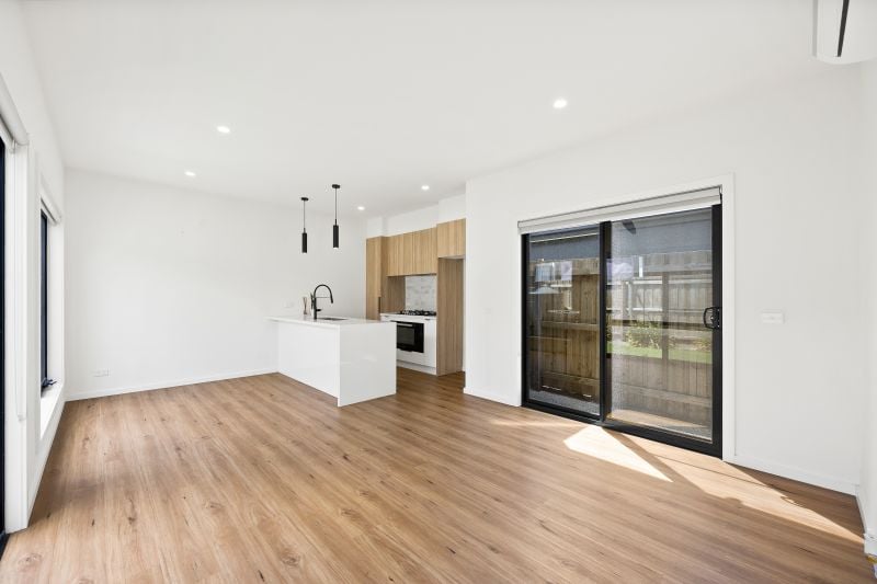 129 Maradona Boulevard, Deanside