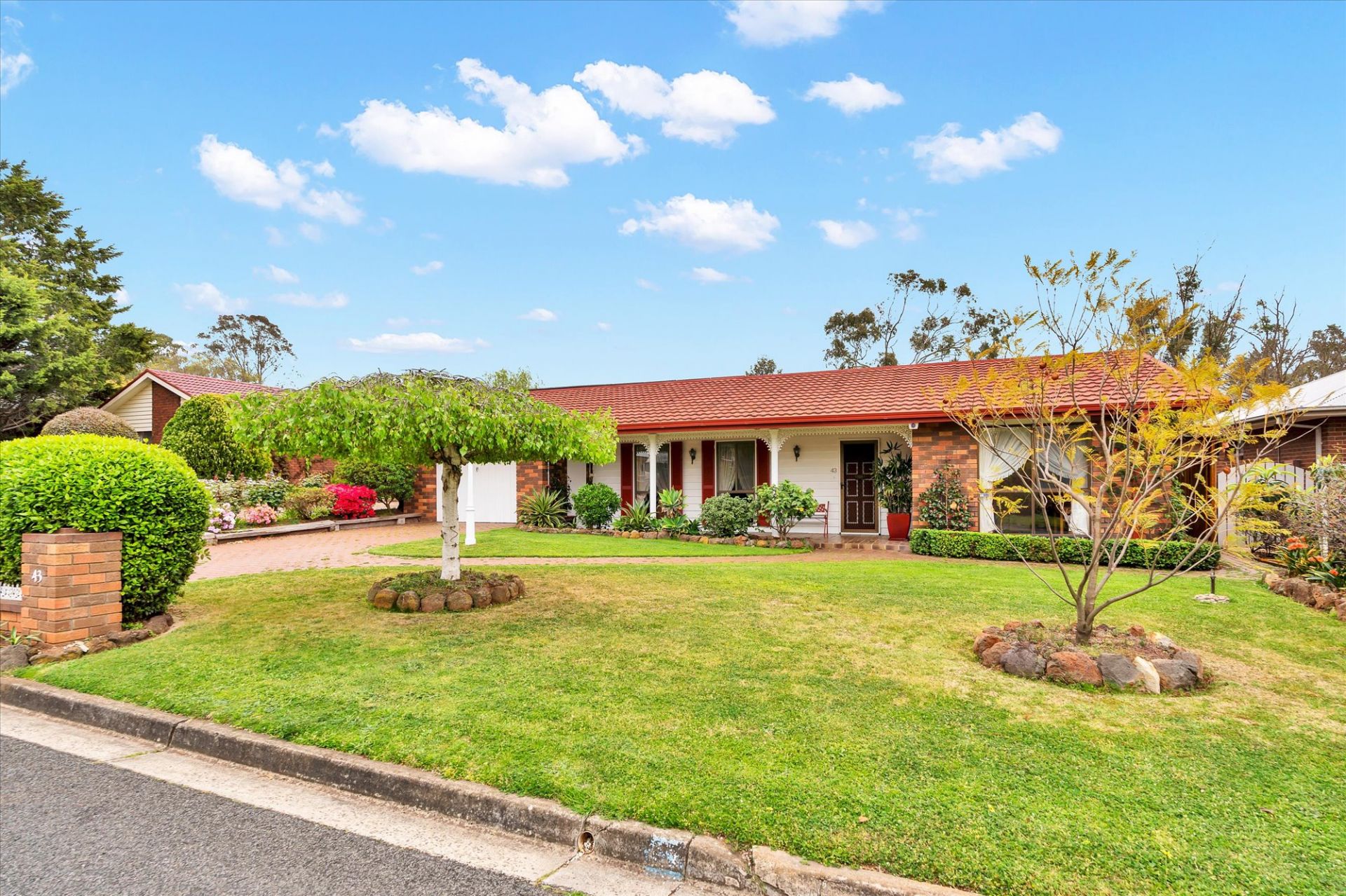 43 Robertsons  Road, Darley, Darley - Thumbnail 2