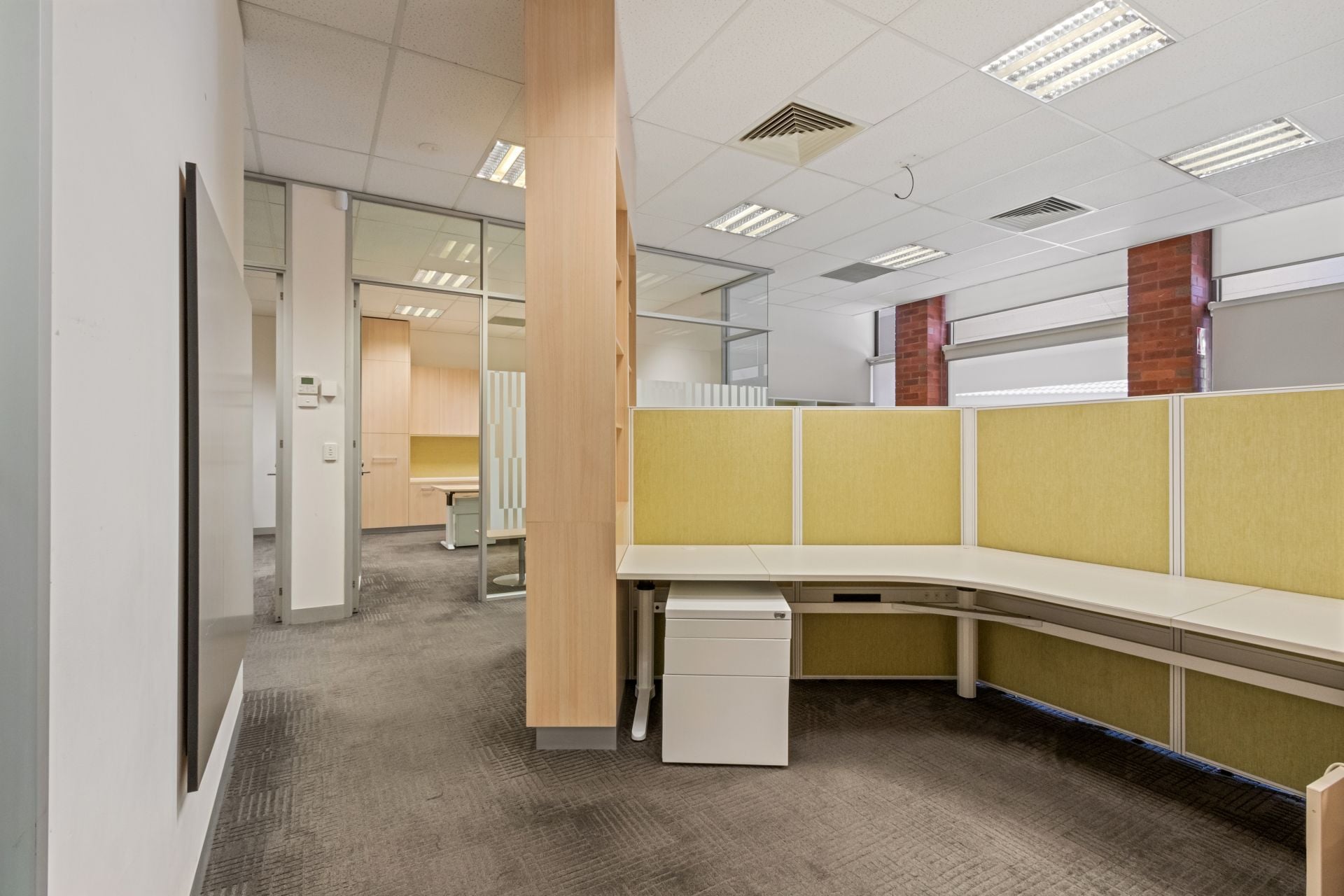 FULLY FITTED HIGH PROFILE OFFICE