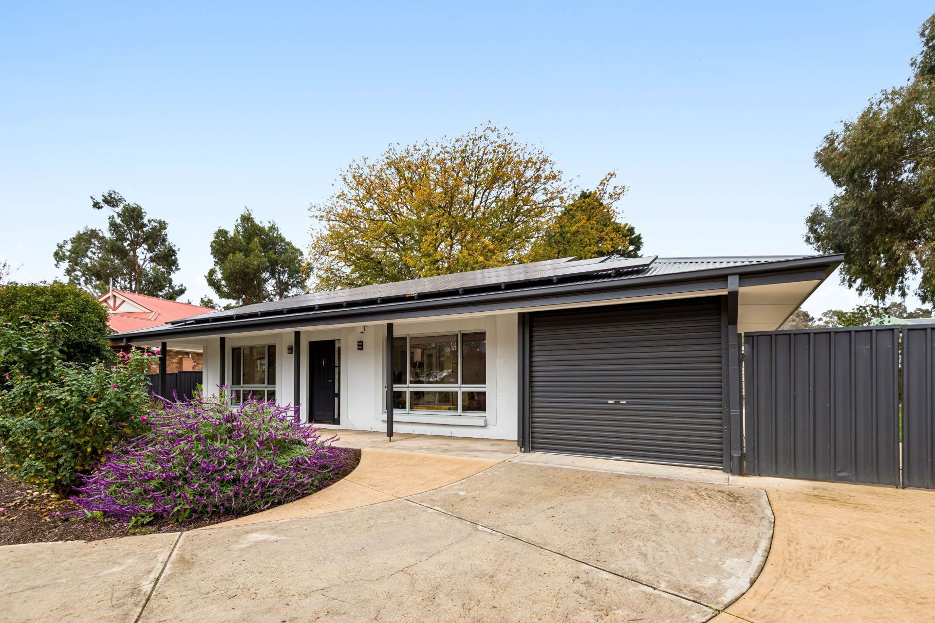 16 Elm Drive, Oakbank SA, Oakbank - Thumbnail 2