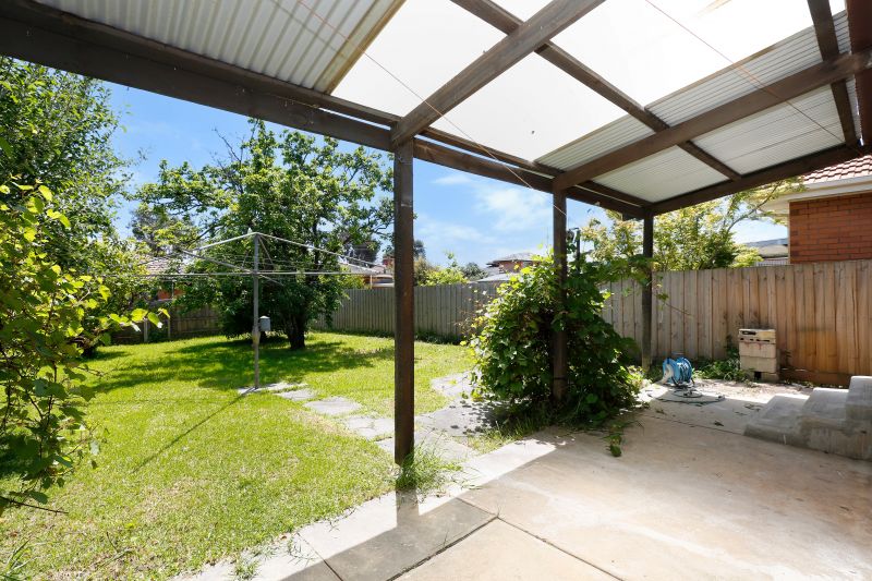 15 Menzies Parade, Lalor