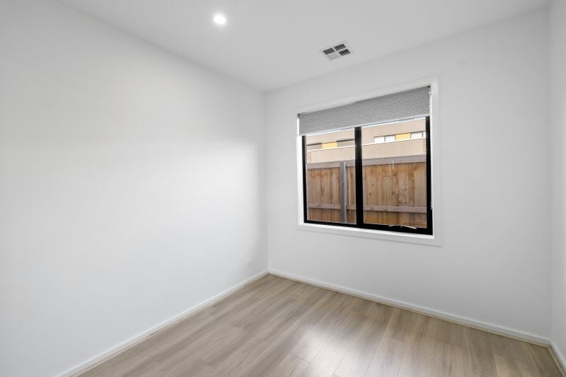 3 Shadow Street, Deanside