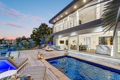 Exquisitely Renovated Coastal Retreat