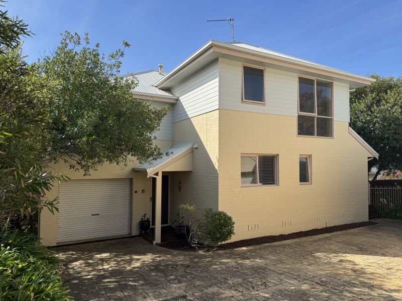 2/15 Lookout Road, Ocean Grove VIC 3226