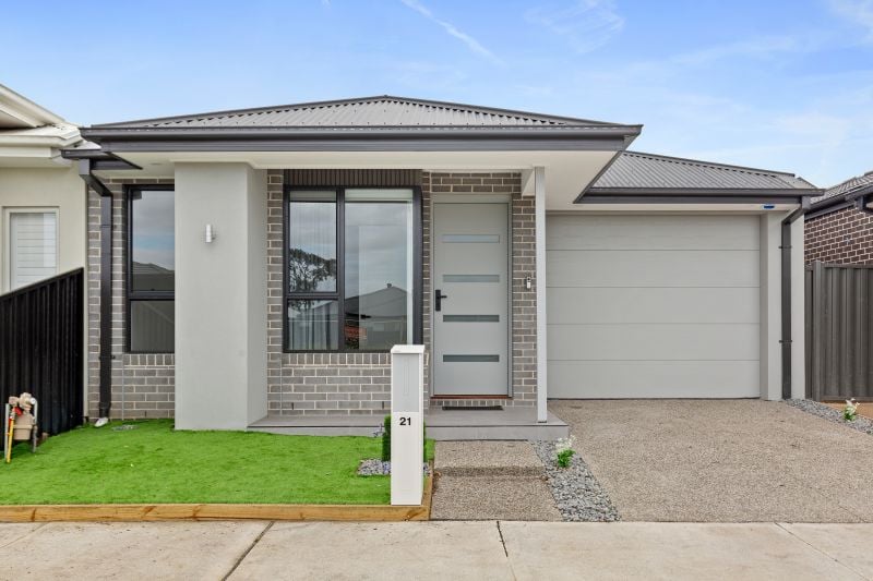21 Taggiasca Drive, Wollert