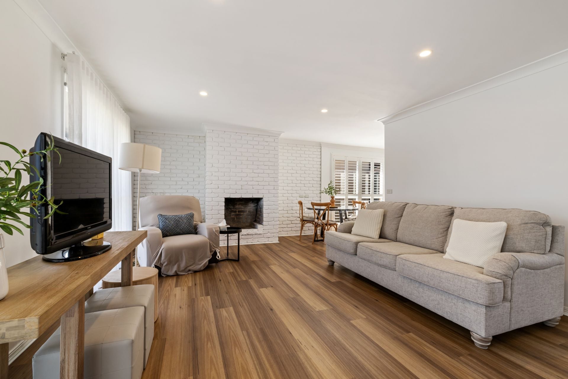 Fully Renovated 3 Bedroom Home- Comfort Style & Convenience!