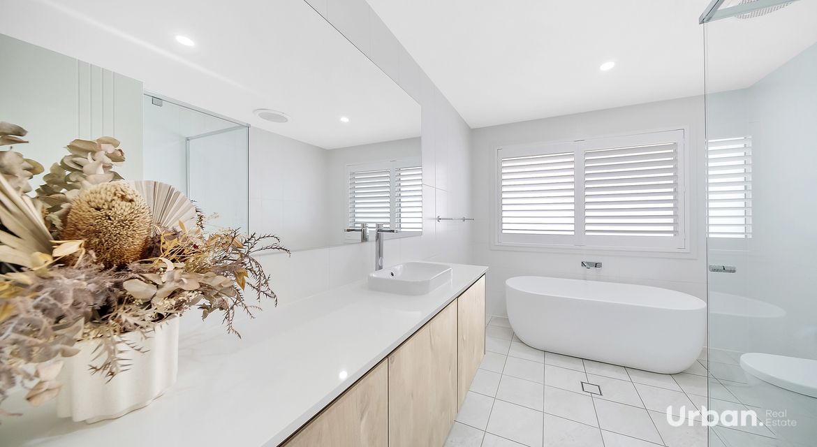 Lochinvar 11 Gregory Road