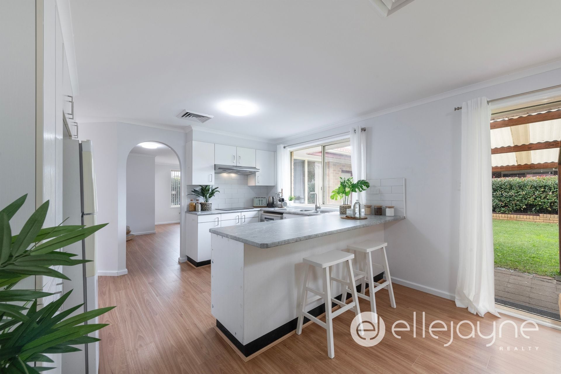 5 Brightwaters Close, Brightwaters, Brightwaters - Thumbnail 7