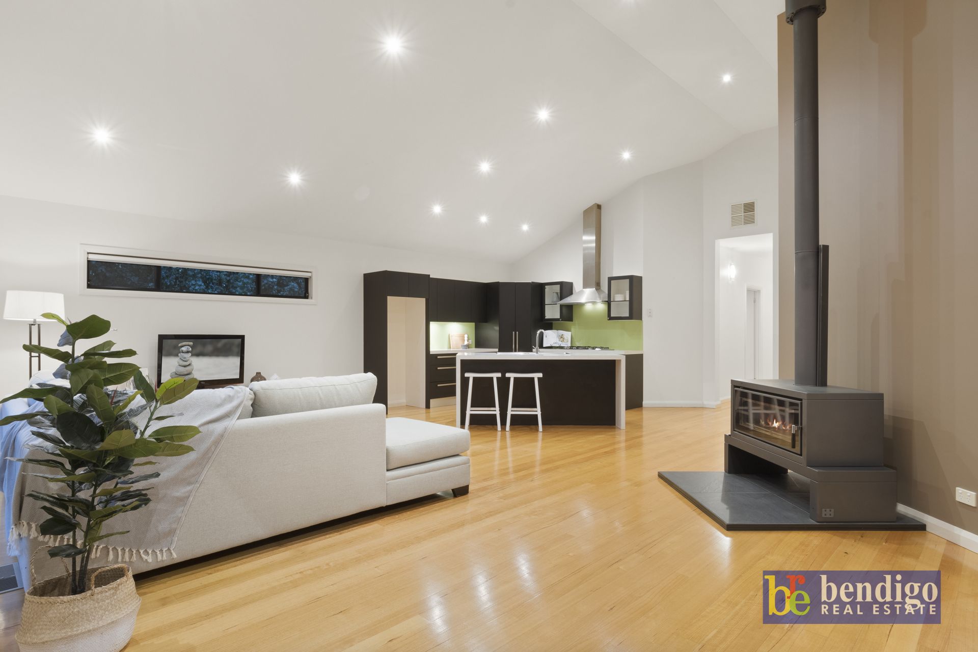 12 Alpaca Court Kangaroo Flat VIC, Flat - Thumbnail 4