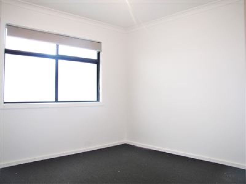 1B Begonia Court, Lalor