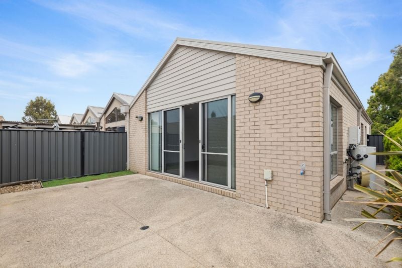 18 Viewrise Walk, Craigieburn