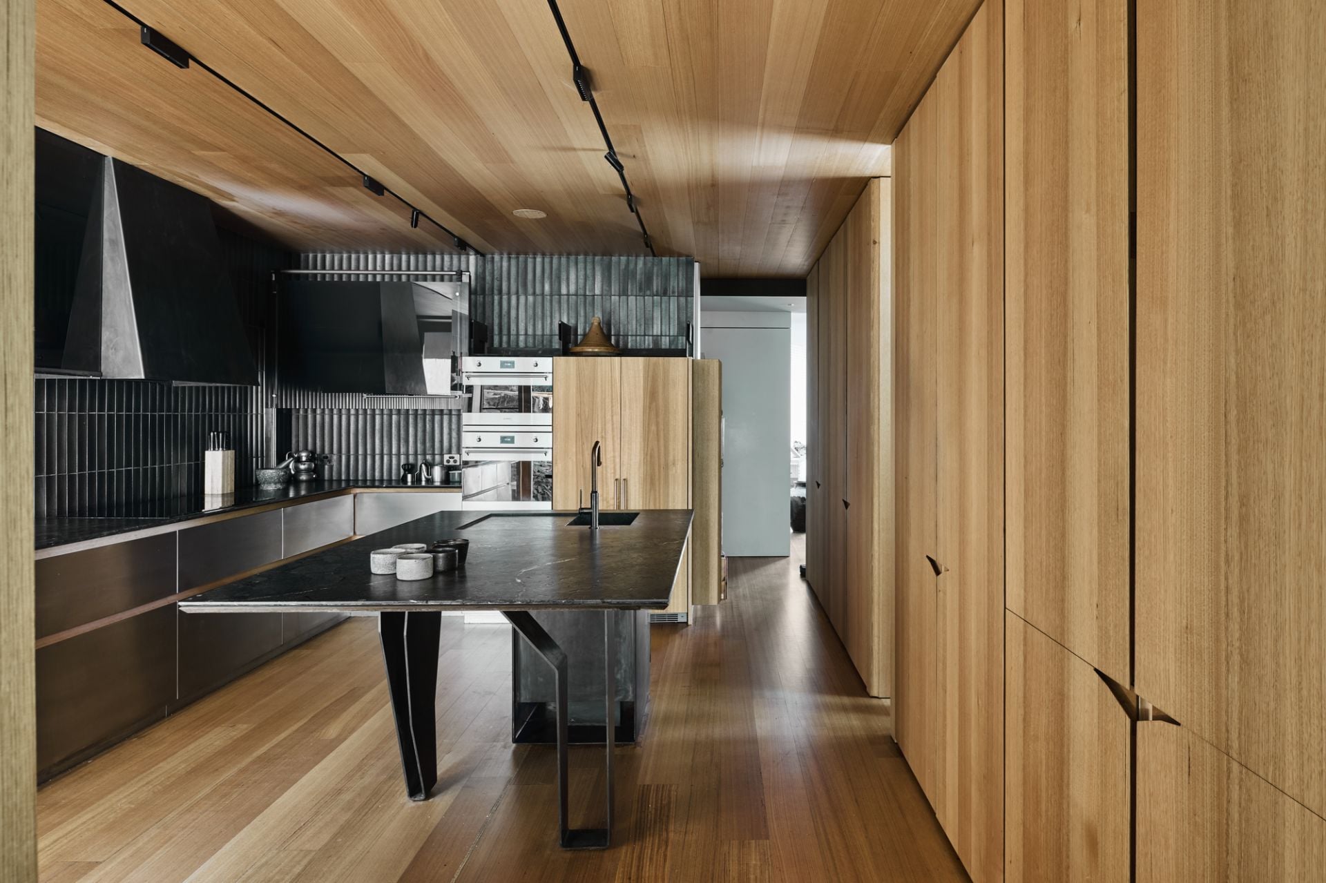 1 Kevin Grove, Kew, Kew - Thumbnail 8