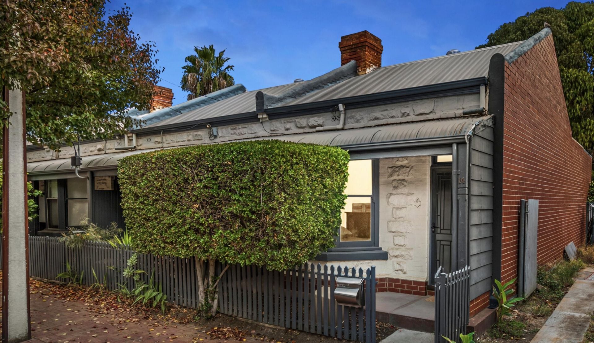 Bowden, Bowden - Image 1