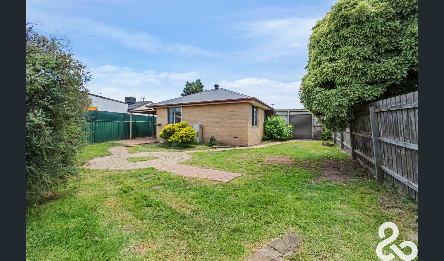Ideal Family Living in a Prime Location