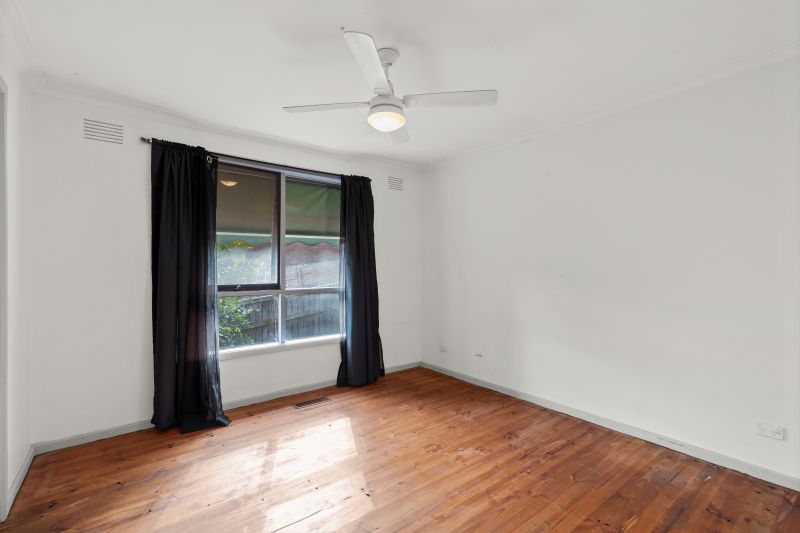 41 Warriparri Crescent, Greensborough