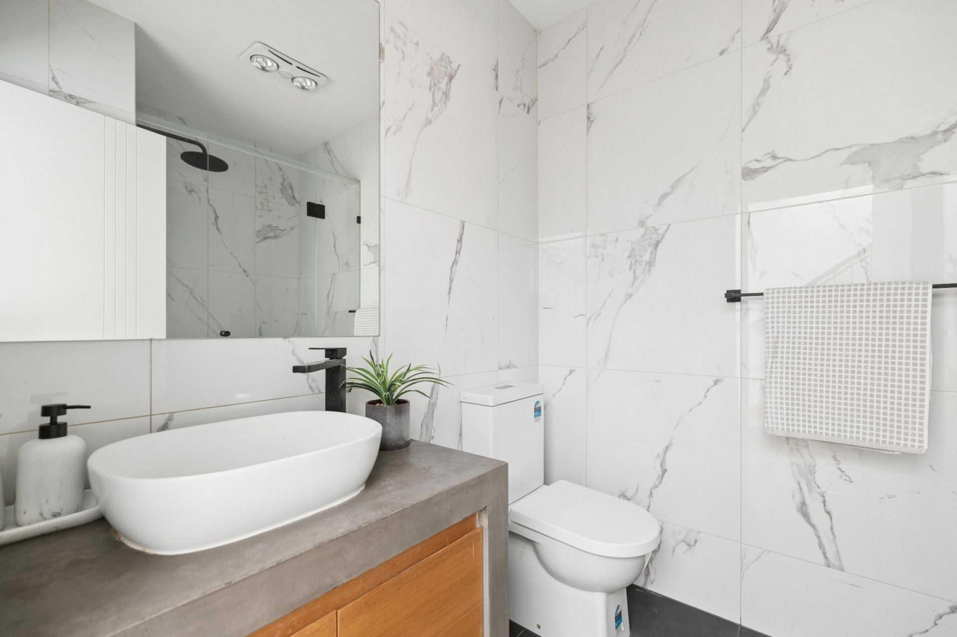 Contemporary Elegance And Low-Maintenance Luxury