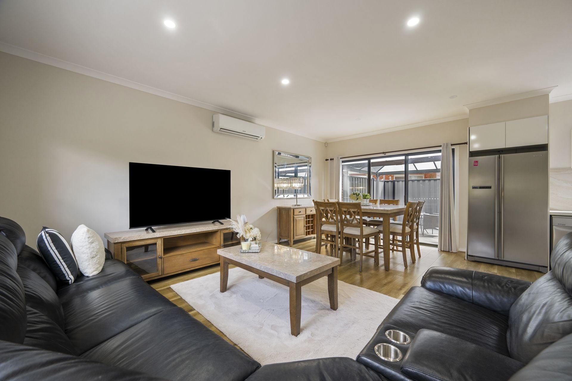 Modern 2 Bedroom Townhouse
