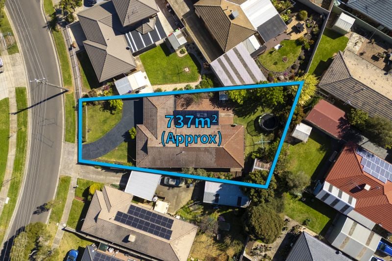 12 Axminster Drive, Craigieburn