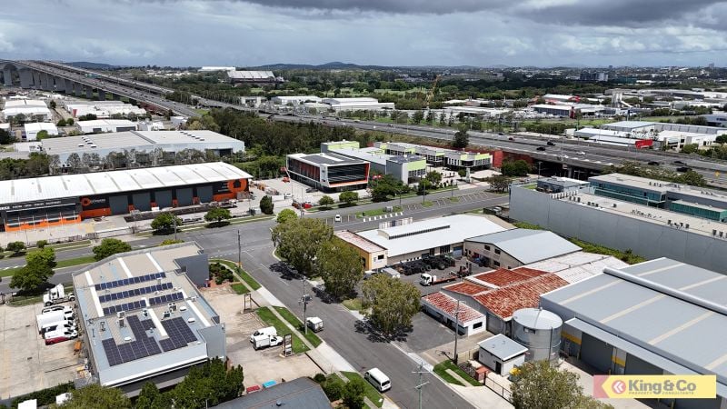 Budget Eagle Farm Freestander!