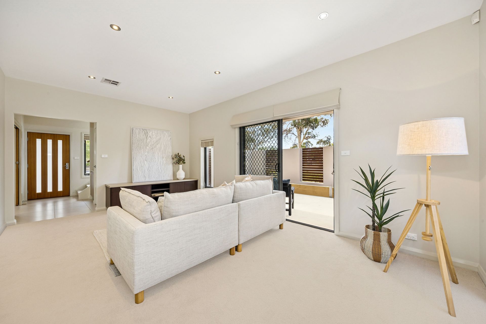 36 Beveridge Crescent, Forde, Forde - Thumbnail 5
