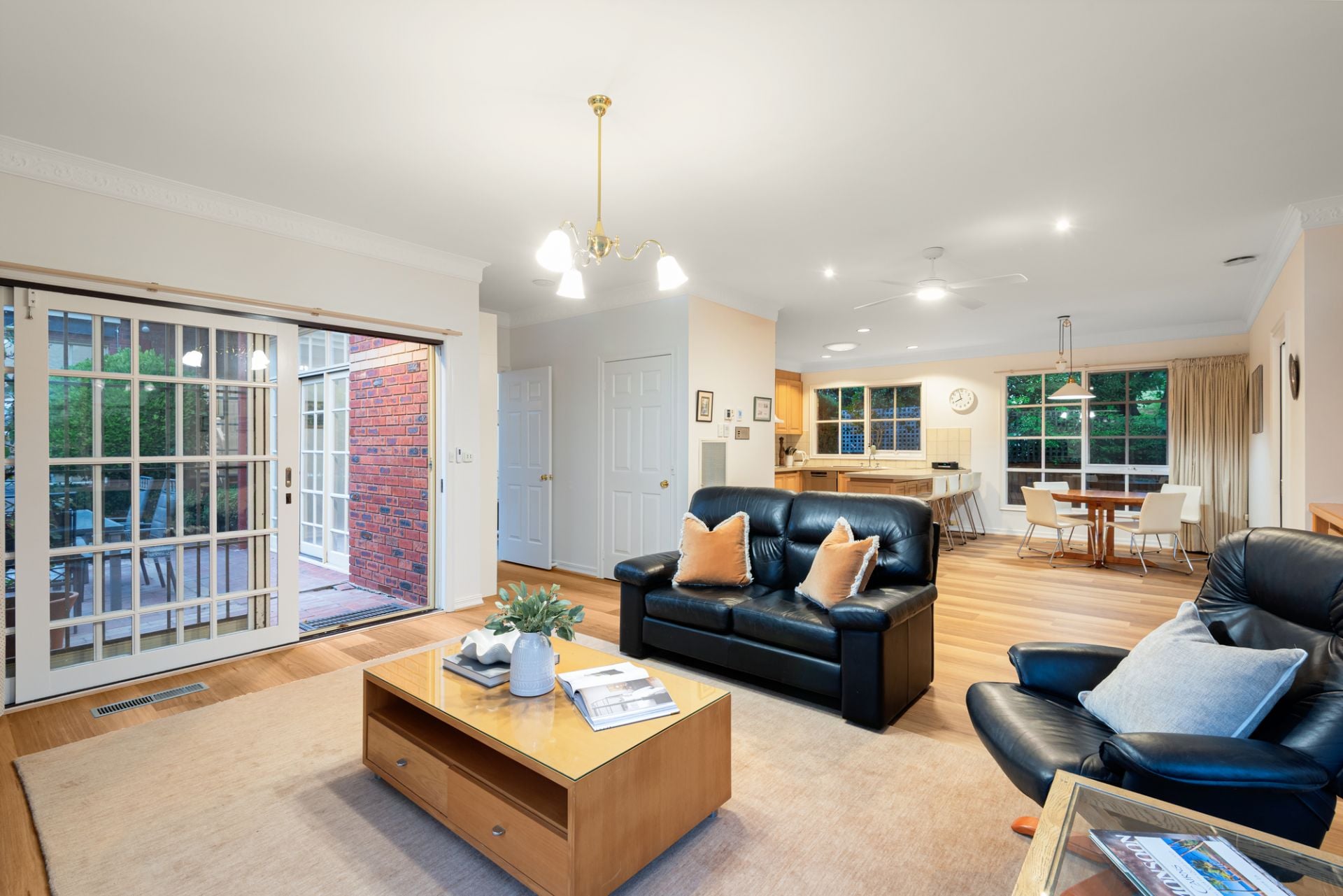 16 Mountain View Road, Balwyn North, Balwyn North - Thumbnail 3