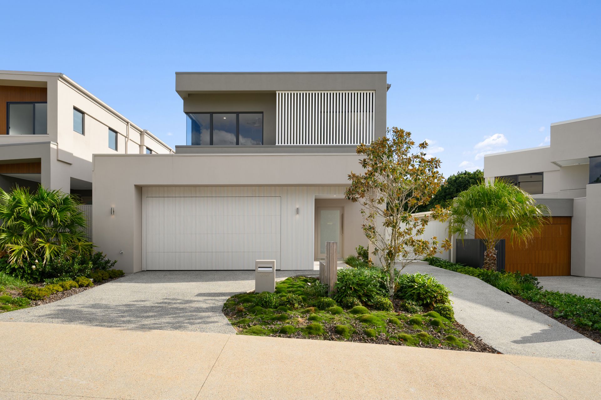 6307 Horizon Court, Sanctuary Cove - Thumbnail 2