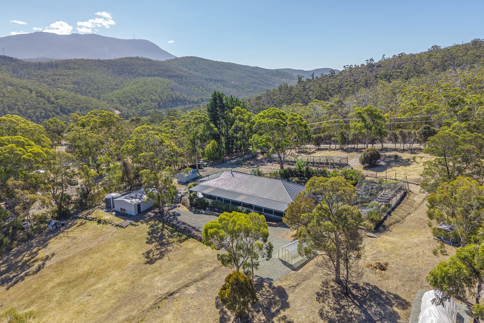 78 Albion Heights Drive, Kingston, Kingston - Image 1